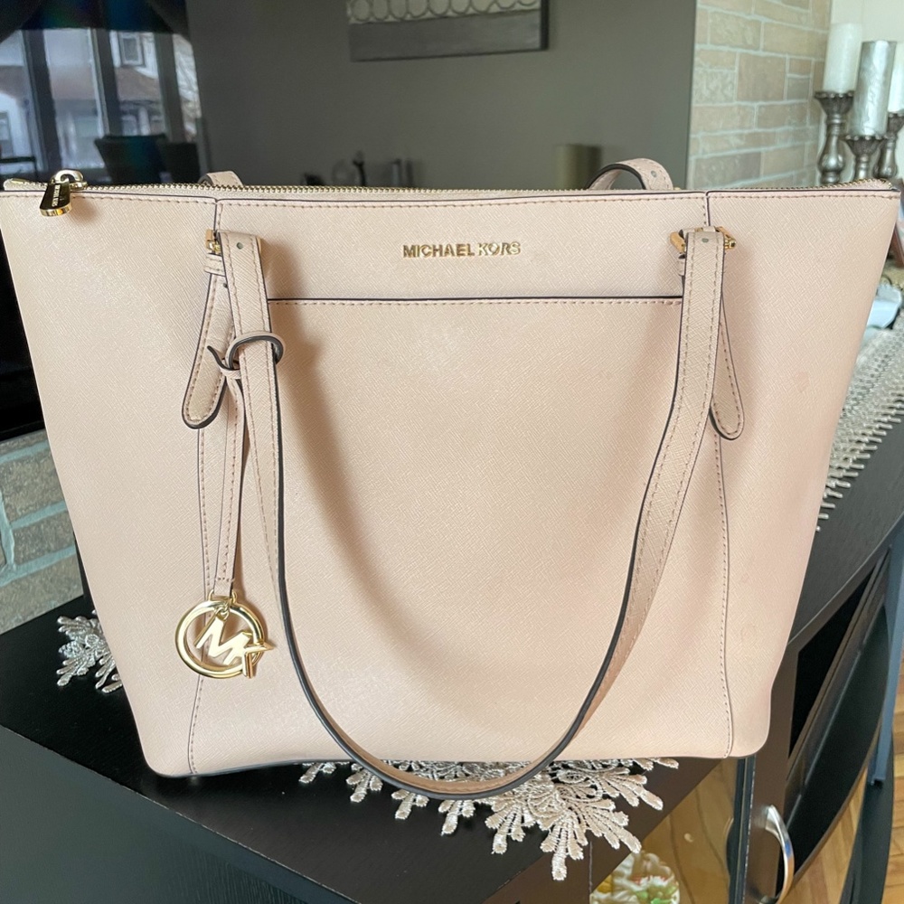 Michael Kors Tote